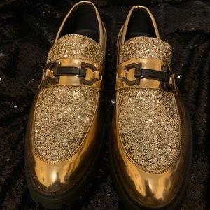 Men gold shoes size 11